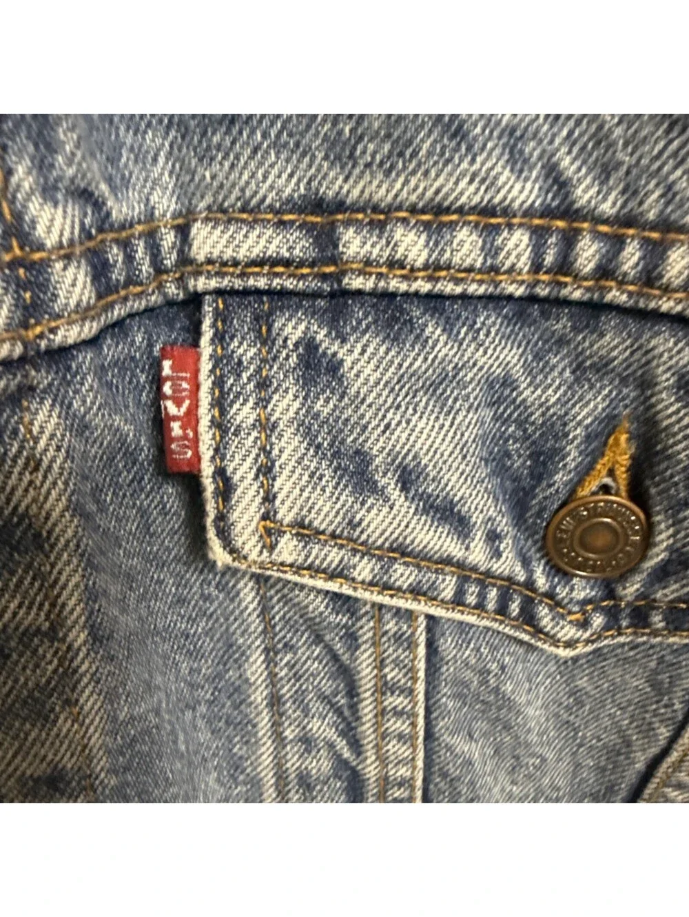Vintage 90s Levi’s 70507-0389 Denim Trucker Jacket Medium Red Tab Mexico